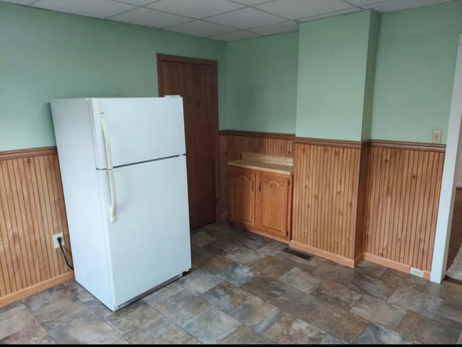 Photo - 122 Maple St