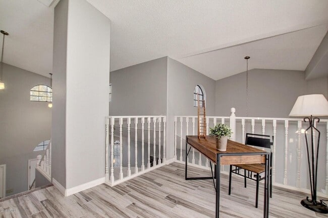 Photo - 4435 E Amberwood Dr