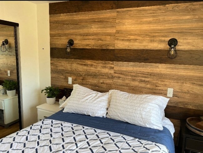 Photo - Golden Hill Gem: Spacious Furnished 2BR with City Convenience