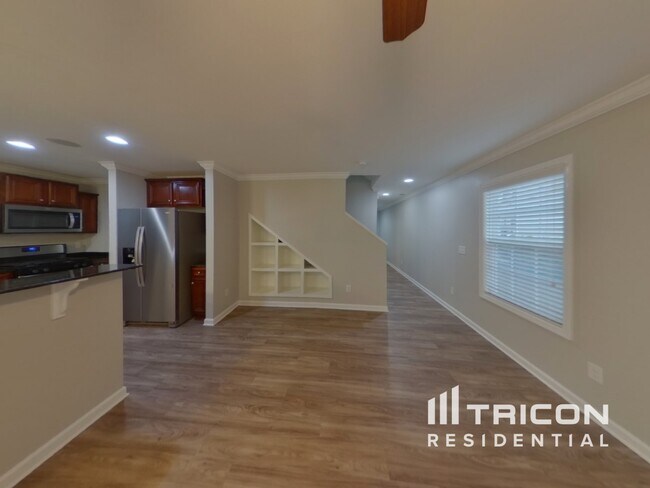 Photo - 313 Fairford Rd