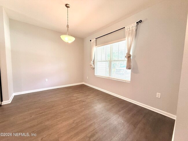 Photo - 6822 Mc Mullin St