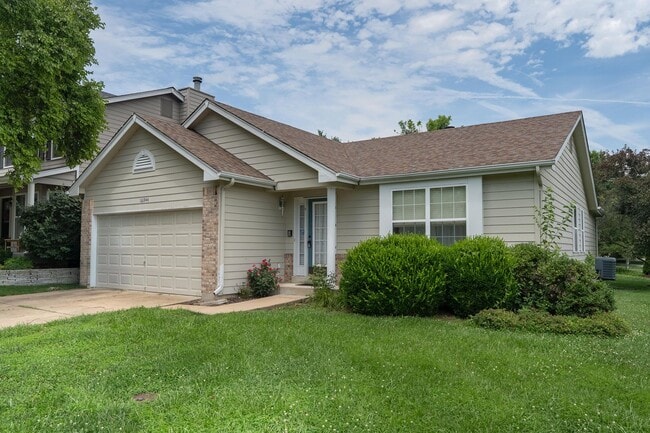 Photo - 16944 Hickory Crest Dr