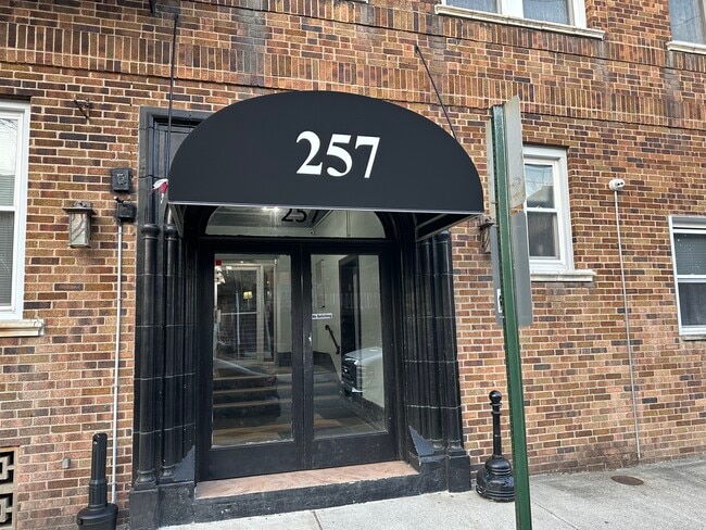 Photo - The Manor Apartments