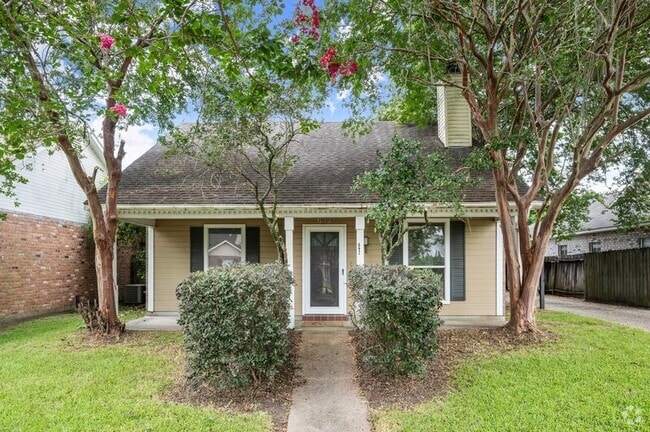 Building Photo - 692 John Henry Dr Rental