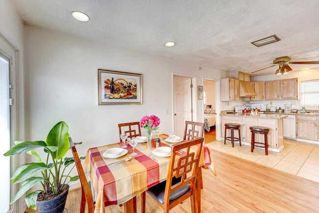 Photo - 3602 Waterloo Dr Unit SI ID1386178P