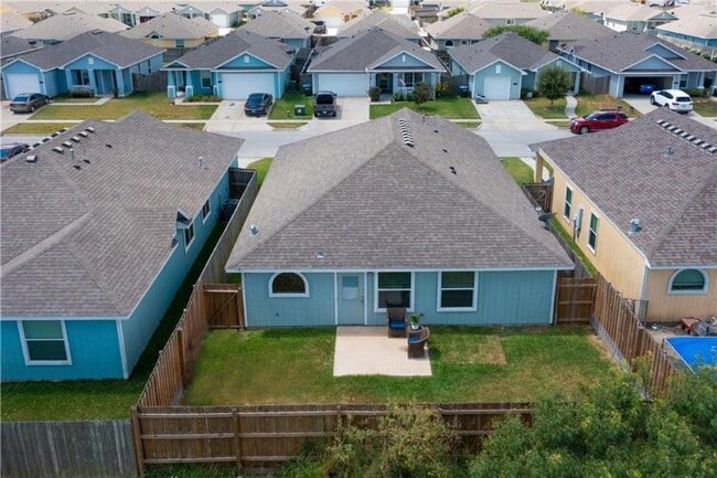Photo - 7410 Russ Ln