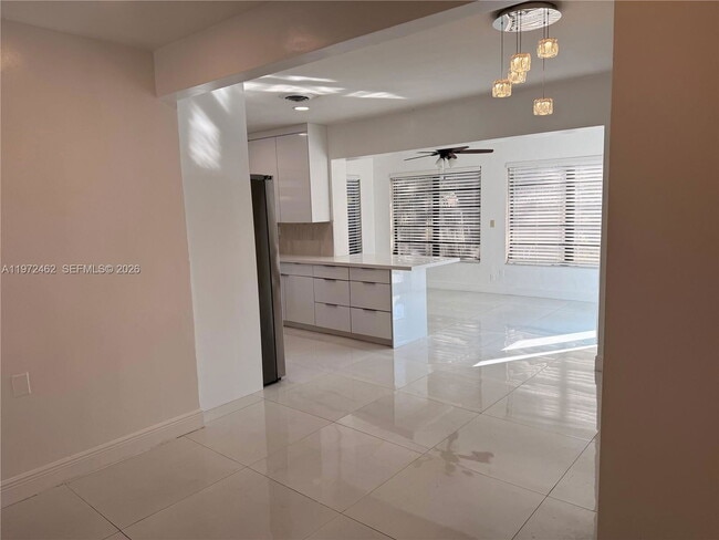 Photo - 2813 Bahama Dr