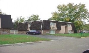 Photo - 401-402 Circle Dr Apartments