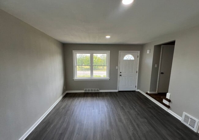 Photo - Modern 2-Bed, 1-Bath Duplex with Garage & ...