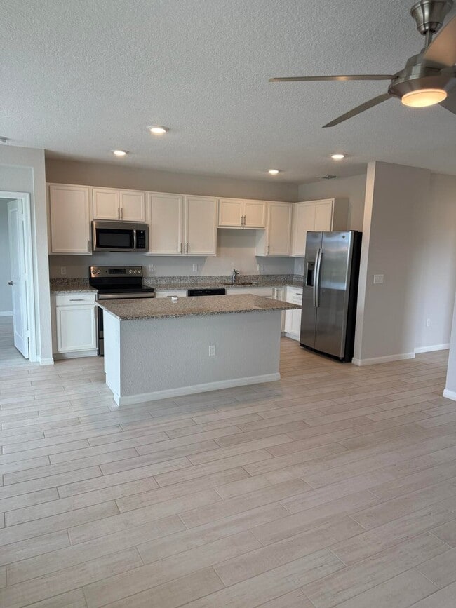 Photo - 5226 Armina Pl