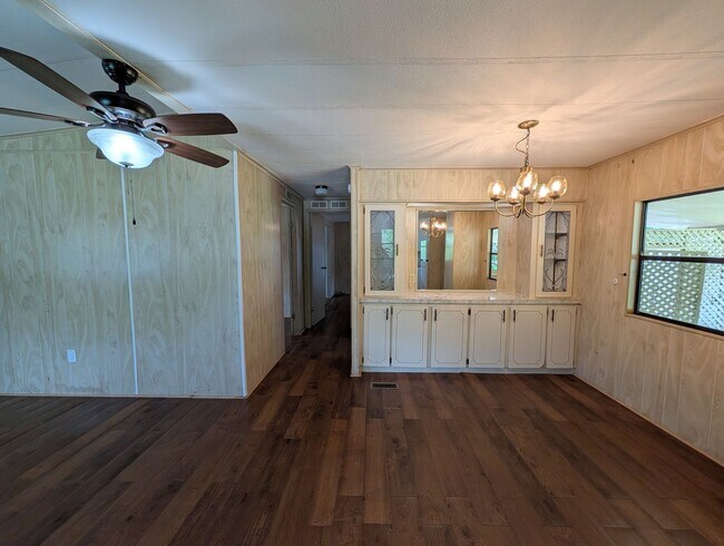 Photo - 2 Bed 2 Bath with screen porch and on well