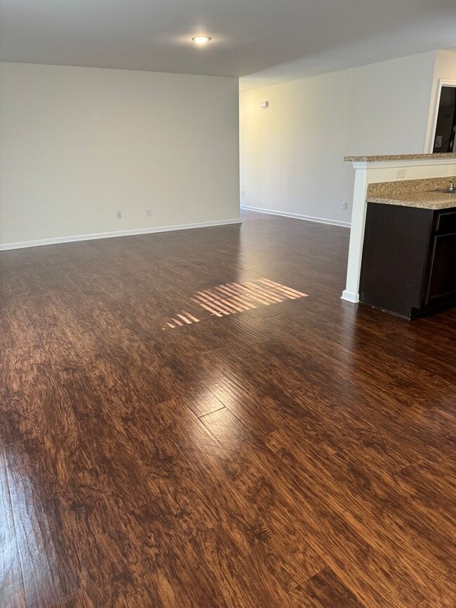 Photo - 83 Braxton Manor Dr