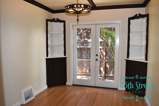 Photo - 520 Pico Way