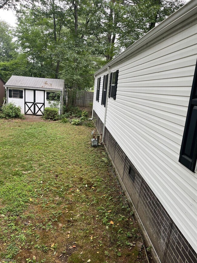 2 br, 2 bath Mobile Home - 28 Forrest Dr - 2 br, 2 bath Mobile Home - 28 Forrest Dr