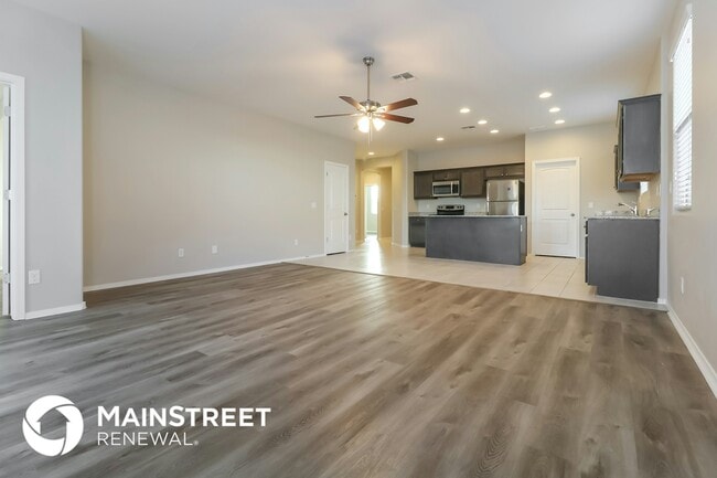 Photo - 25068 W Wayland Dr