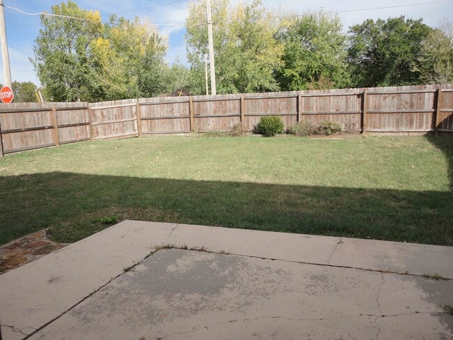 Photo - 1030 SW Amhurst Ct