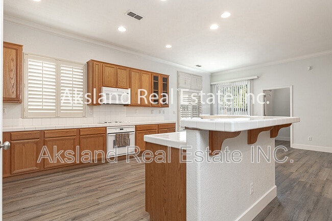 Photo - 611 Brookhurst Blvd