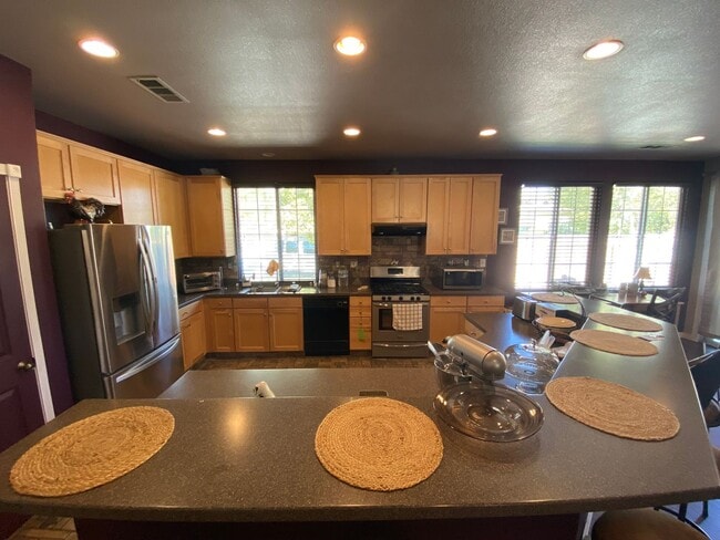 Photo - Beautiful Single Story 3 Bedroom 2 Bath! WITH SOLAR!