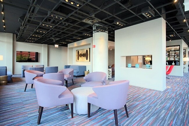 Photo - 799 N La Salle Dr Unit 704