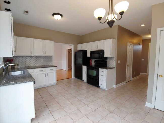 Photo - Available Now! Beautiful 2 story 3 bed, 2.5 bath home in the Cardinal Area!