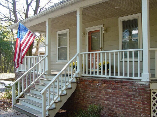 23 Howard St Unit 23-2