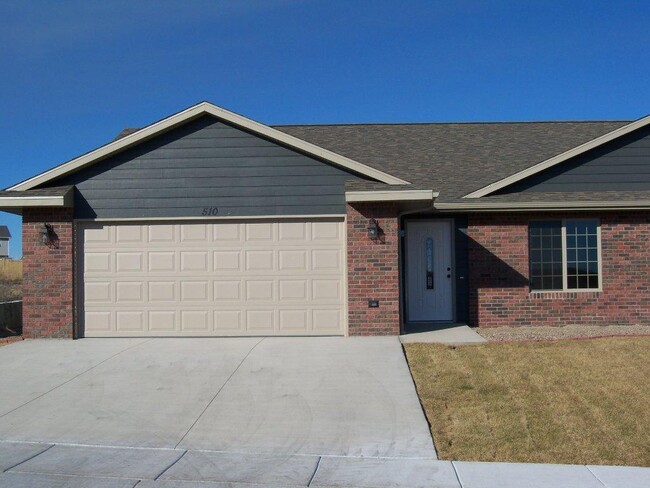 2 BED | 2 BATH | DOUBLE GARAGE | TOWNHOME ... - 2 BED | 2 BATH | DOUBLE GARAGE | TOWNHOME ...