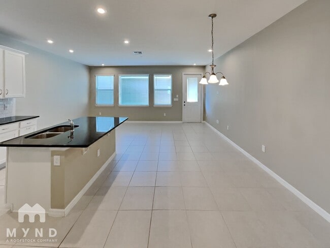 Photo - 16217 Prairie School Dr