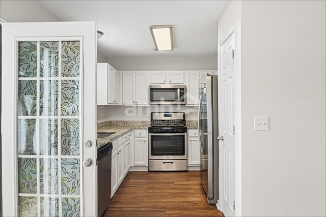 Photo - 294 Greystone Cir