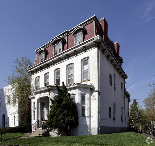 Building Photo - 120 N 34th St