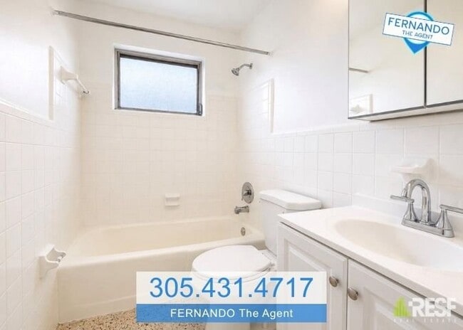 Photo - 212 Northwest Blvd
