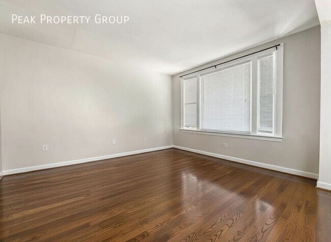 Photo - 227 E Northwood Ave