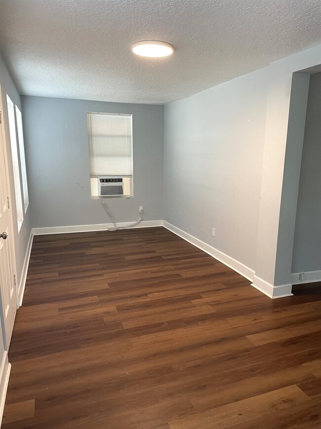 Photo - 9 Blanche Ln