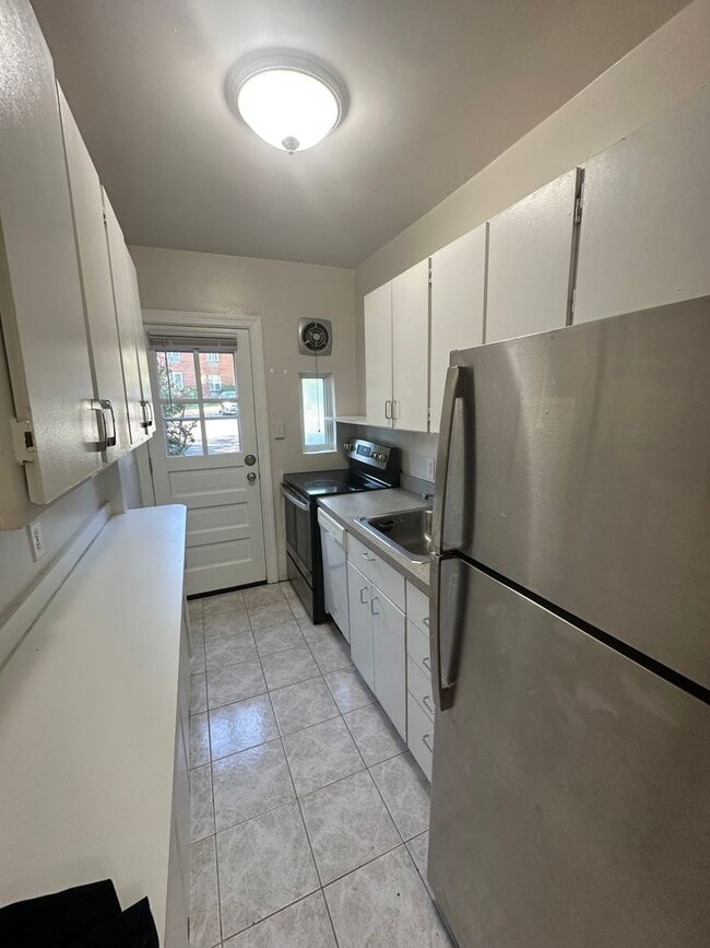 Photo - 205 E Glebe Rd Unit 205 D E. Glebe Road