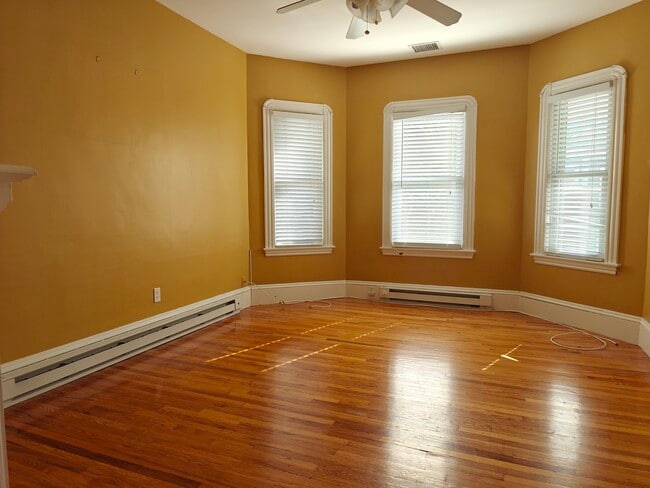 Living Room - 33 Hawthorne St Unit 33 Hawthorne Street