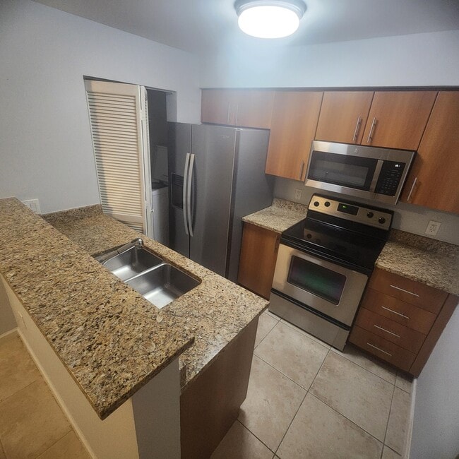 Photo - 1050 Crystal Way Unit K