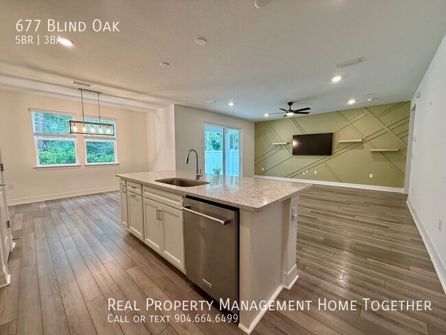 Photo - 677 Blind Oak Cir