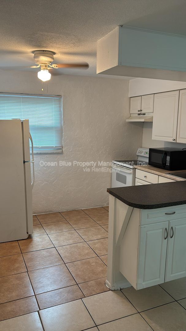 Photo - 1942 Passaic Ave Unit 1