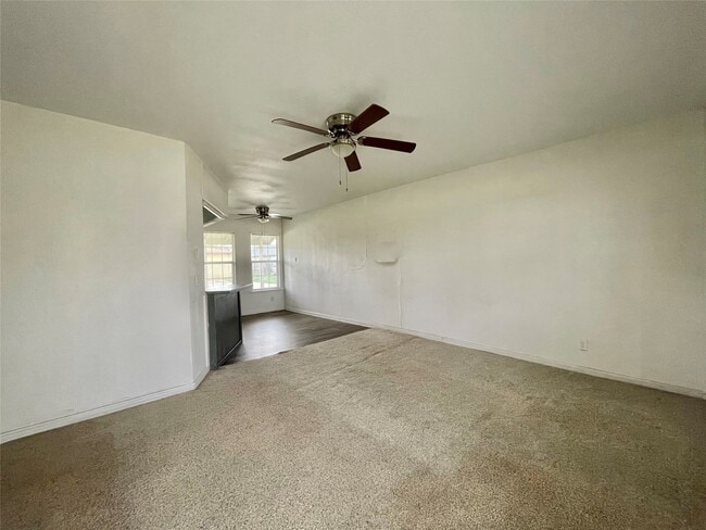 Photo - 1754 W 6th St