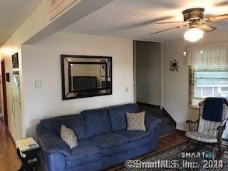 Photo - 341 Deepwood Dr