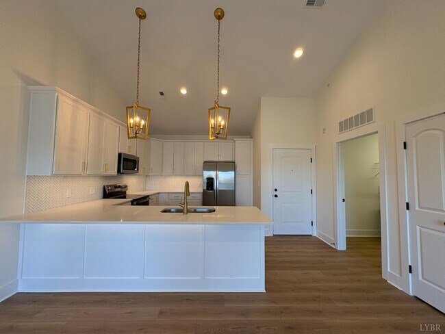 Photo - 420 Capstone Dr