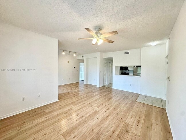 Photo - 2807 Veronia Dr Unit 301