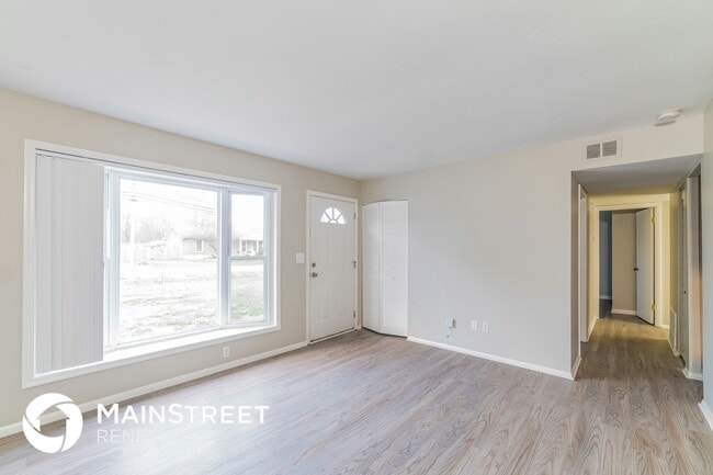 Photo - 7512 Greenwood Rd