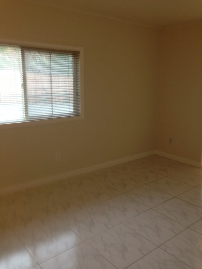 Photo - 1800 Devon Ct