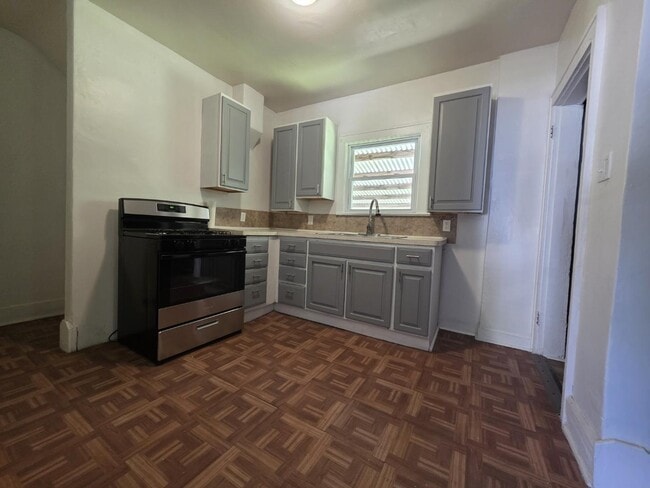408 Bacon Ave