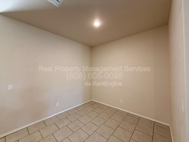 Photo - 14309 Vernon Ave