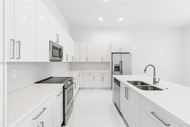 Photo - 21326 Old Cutler Rd