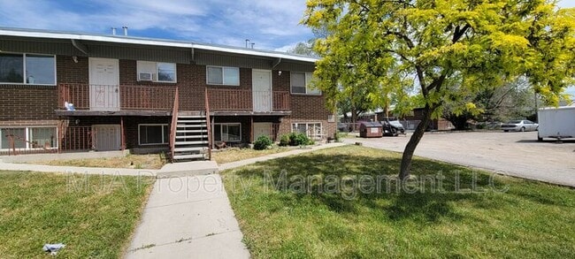 Building Photo - 752 Irving St Unit 752 Apt 3