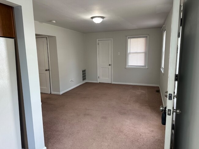 Photo - 118 W Parkway Ave