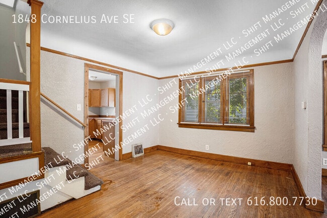 Photo - 1848 Cornelius Ave SE
