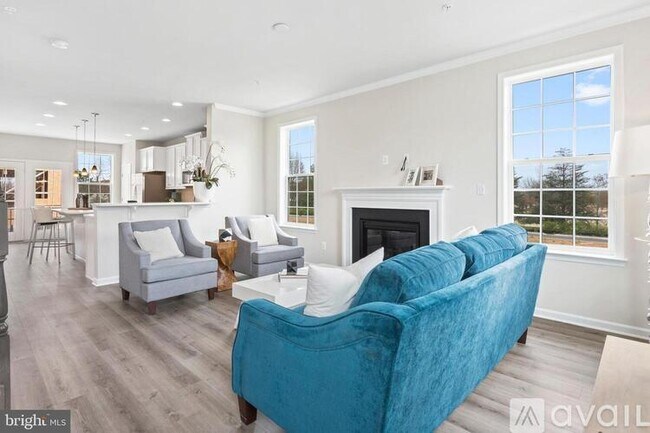 Photo - 211 Spring Bank Ave